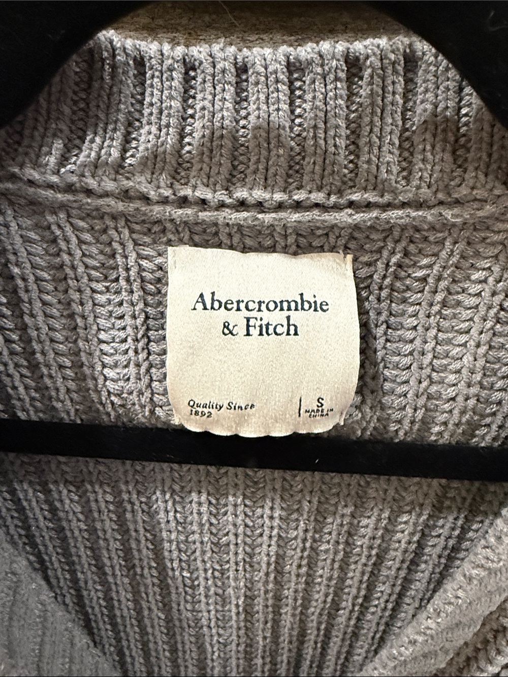 Abercrombie & Fitch Women's Gray Button-Front Knit Cardigan Sweater Sz. Sm - Picture 2 of 3